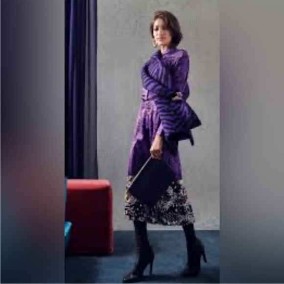 Silk Escada Dress - Picture 4 of 13